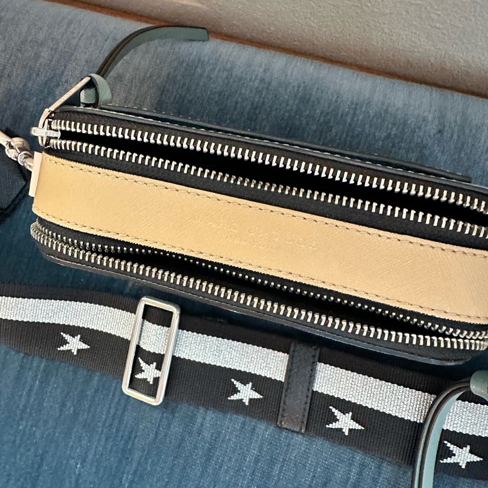 Marc Jacobs Camera Bag - Picture 5 of 6